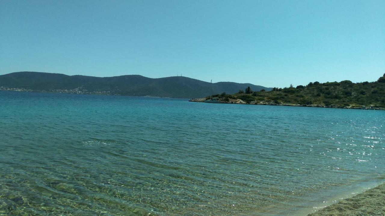 Iliakti Relaxing Seaside Villa Salamis Exterior photo